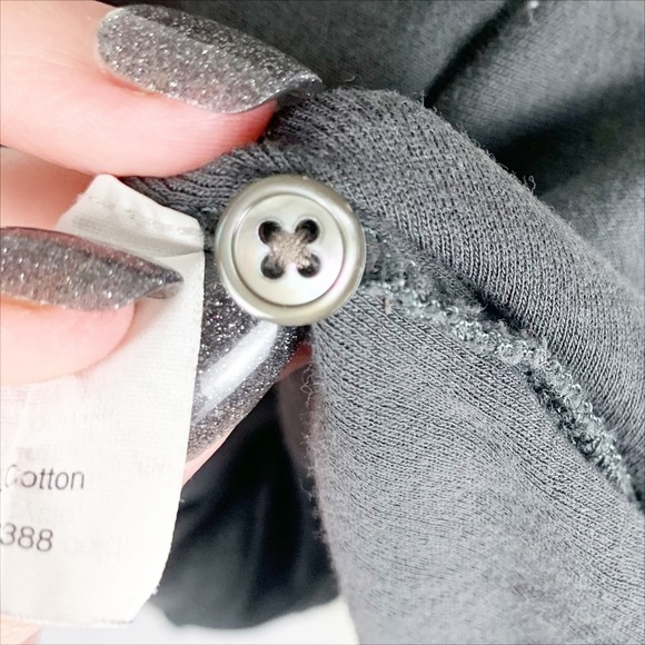 ✨ J.Crew Ruffle Button-Front Long Sleeve Top | Charcoal Gray | Size S ✨ - Picture 9 of 9